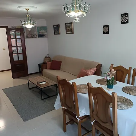 Piso A Capela Con Vistas Al Mar Apartman