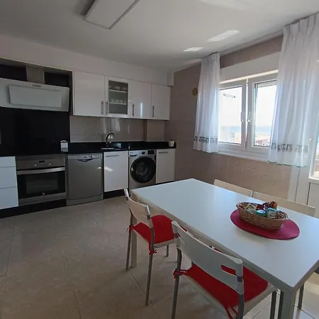 Piso A Capela Con Vistas Al Mar Apartman