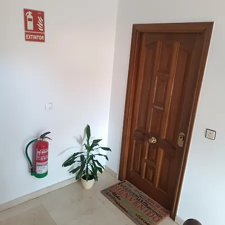 Piso A Capela Con Vistas Al Mar アパート フィニステレ
